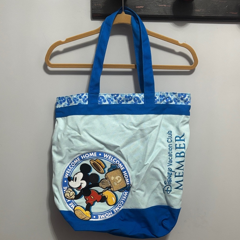 Disney Blue and White Tote with Mickey Mouse Disney Vacation Club exclusive